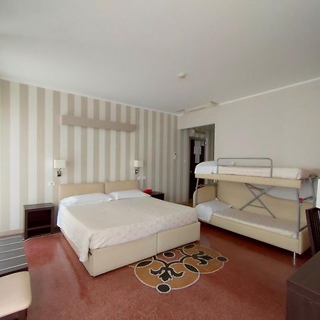 Hotel Vittoria Genova Eksteriør bilde